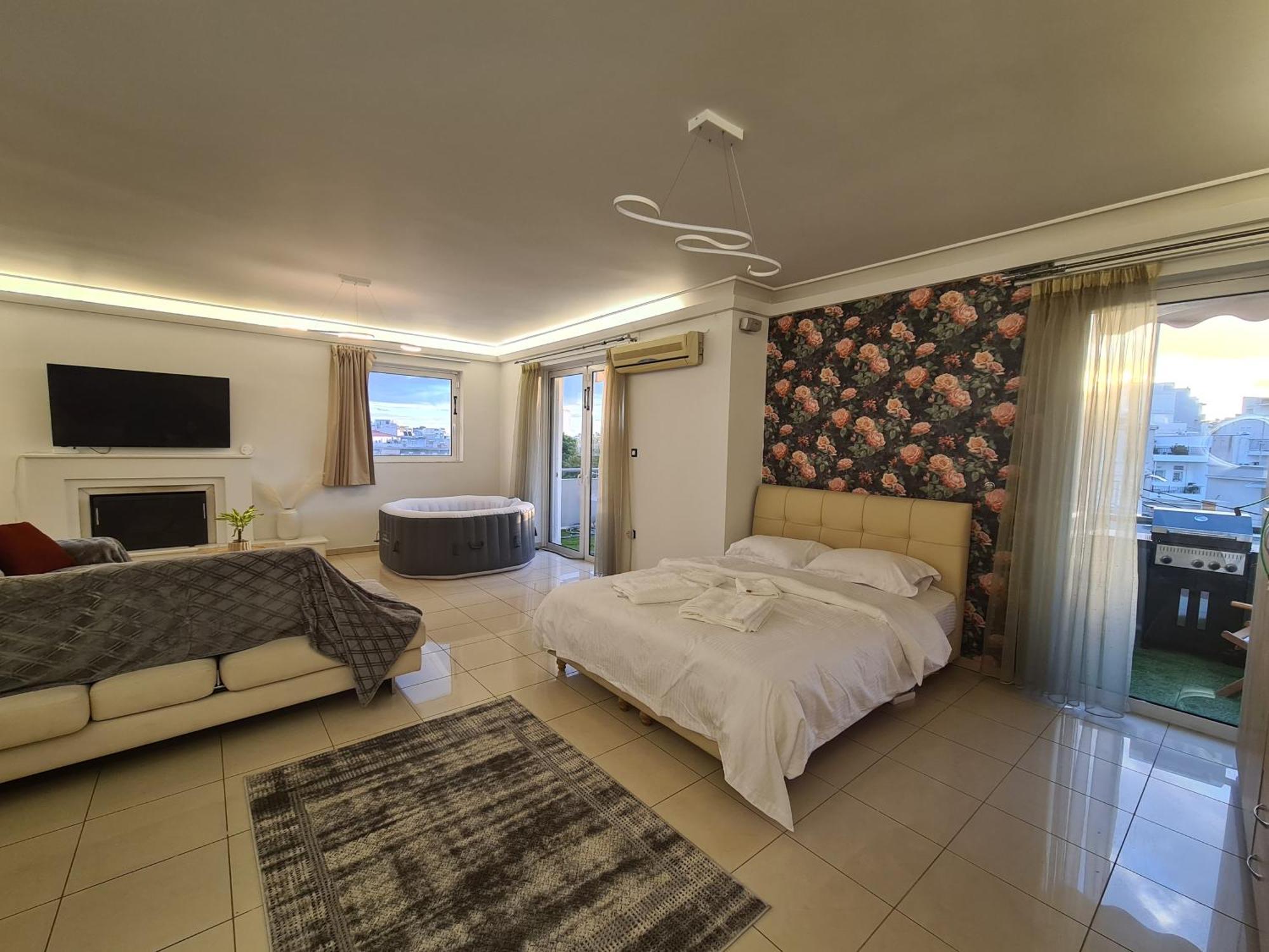 Sunny Home Private Jacuzzi Hydromassage Acropolis & Lycabettus Far View Parking 300M Metro Peristeri 아테네 외부 사진