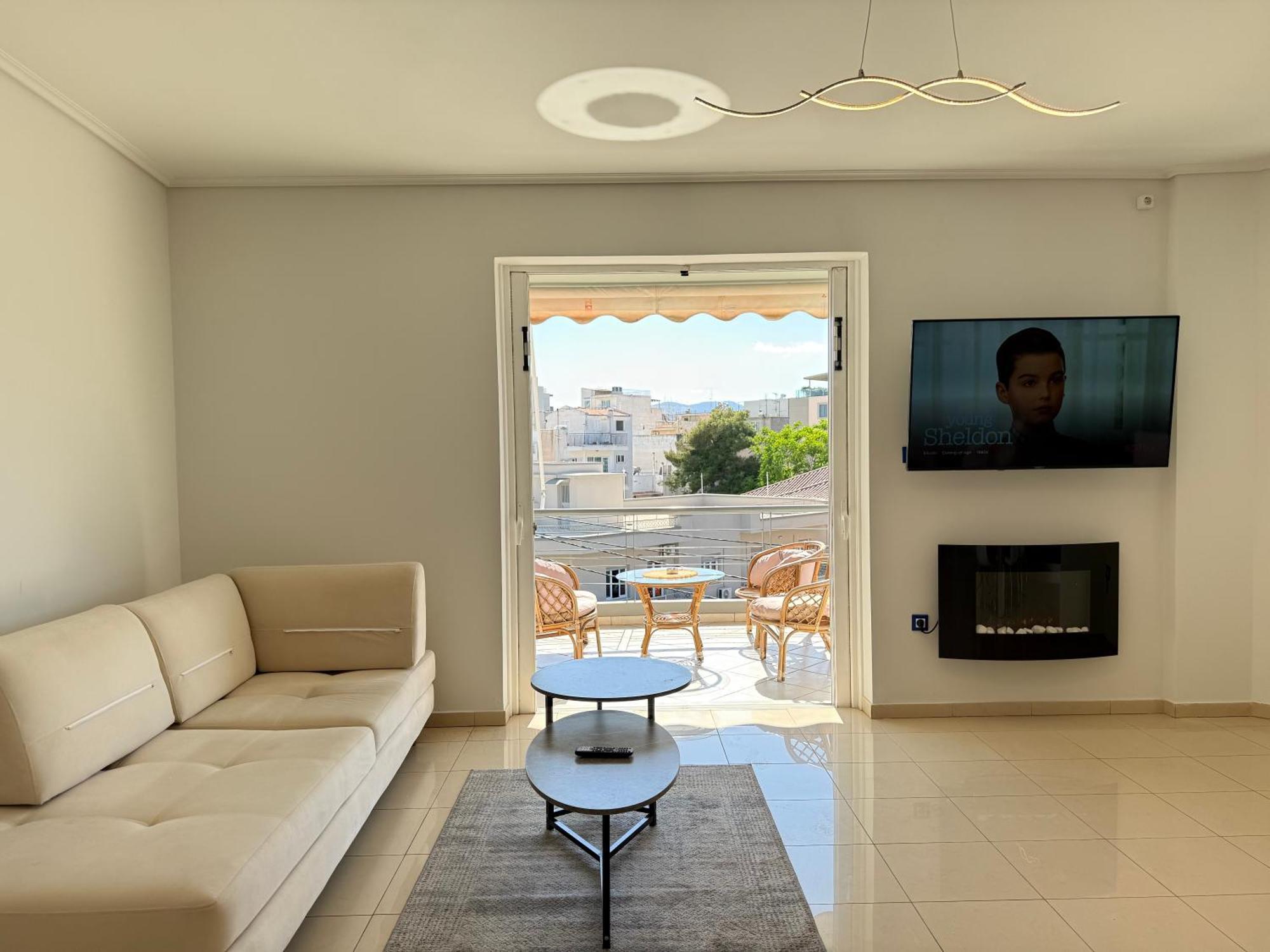 Sunny Home Private Jacuzzi Hydromassage Acropolis & Lycabettus Far View Parking 300M Metro Peristeri 아테네 외부 사진