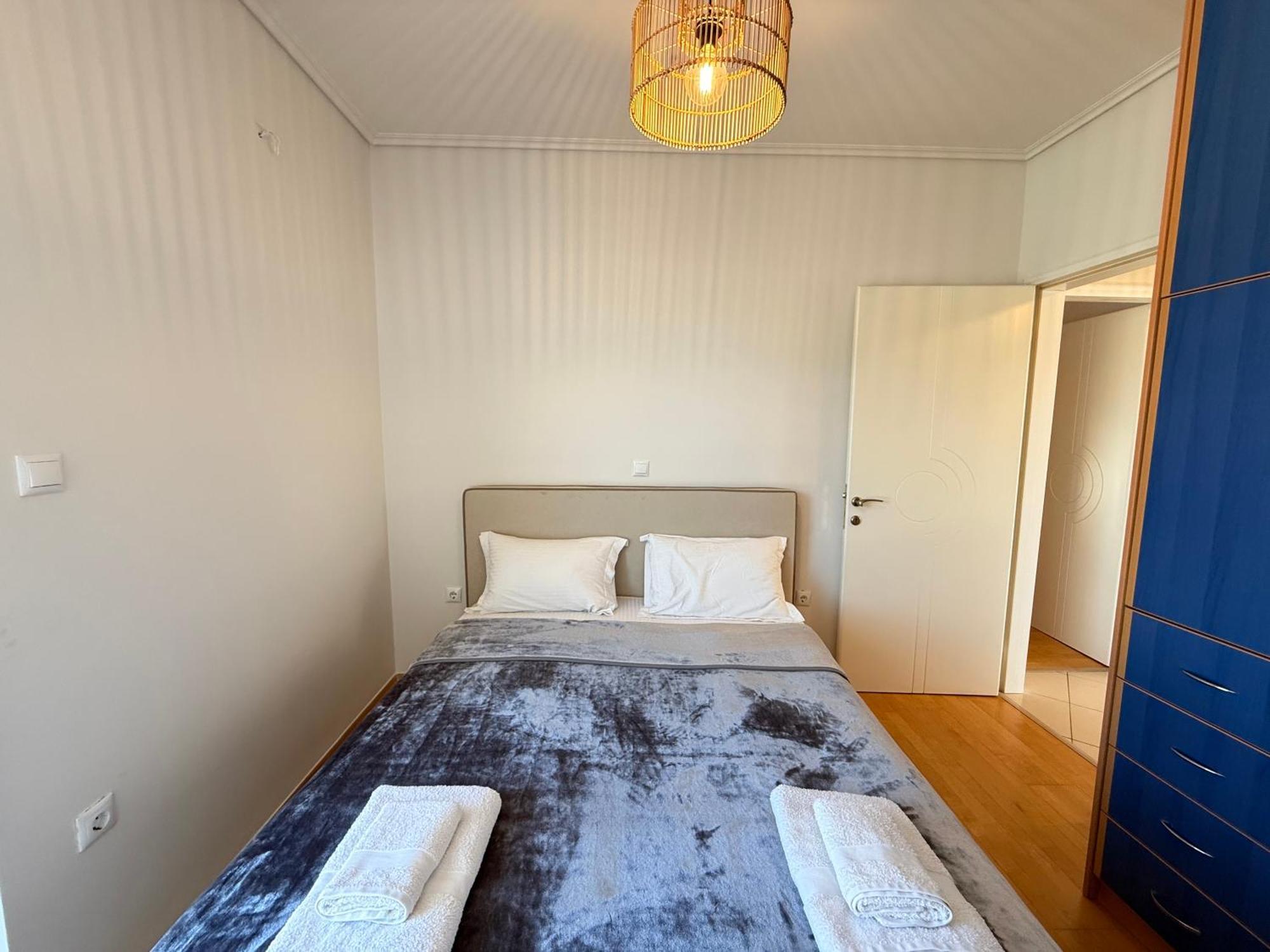 Sunny Home Private Jacuzzi Hydromassage Acropolis & Lycabettus Far View Parking 300M Metro Peristeri 아테네 외부 사진