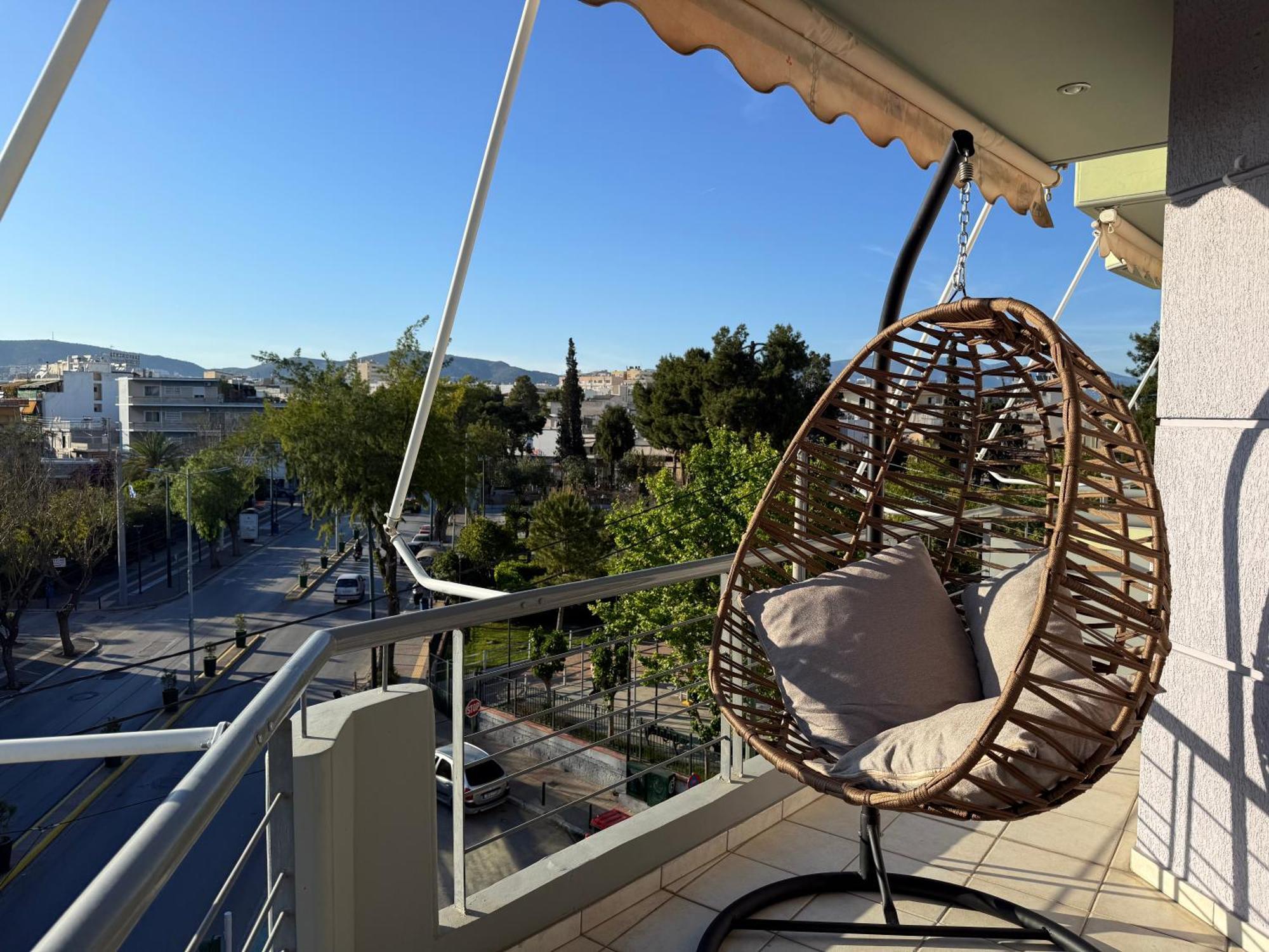 Sunny Home Private Jacuzzi Hydromassage Acropolis & Lycabettus Far View Parking 300M Metro Peristeri 아테네 외부 사진