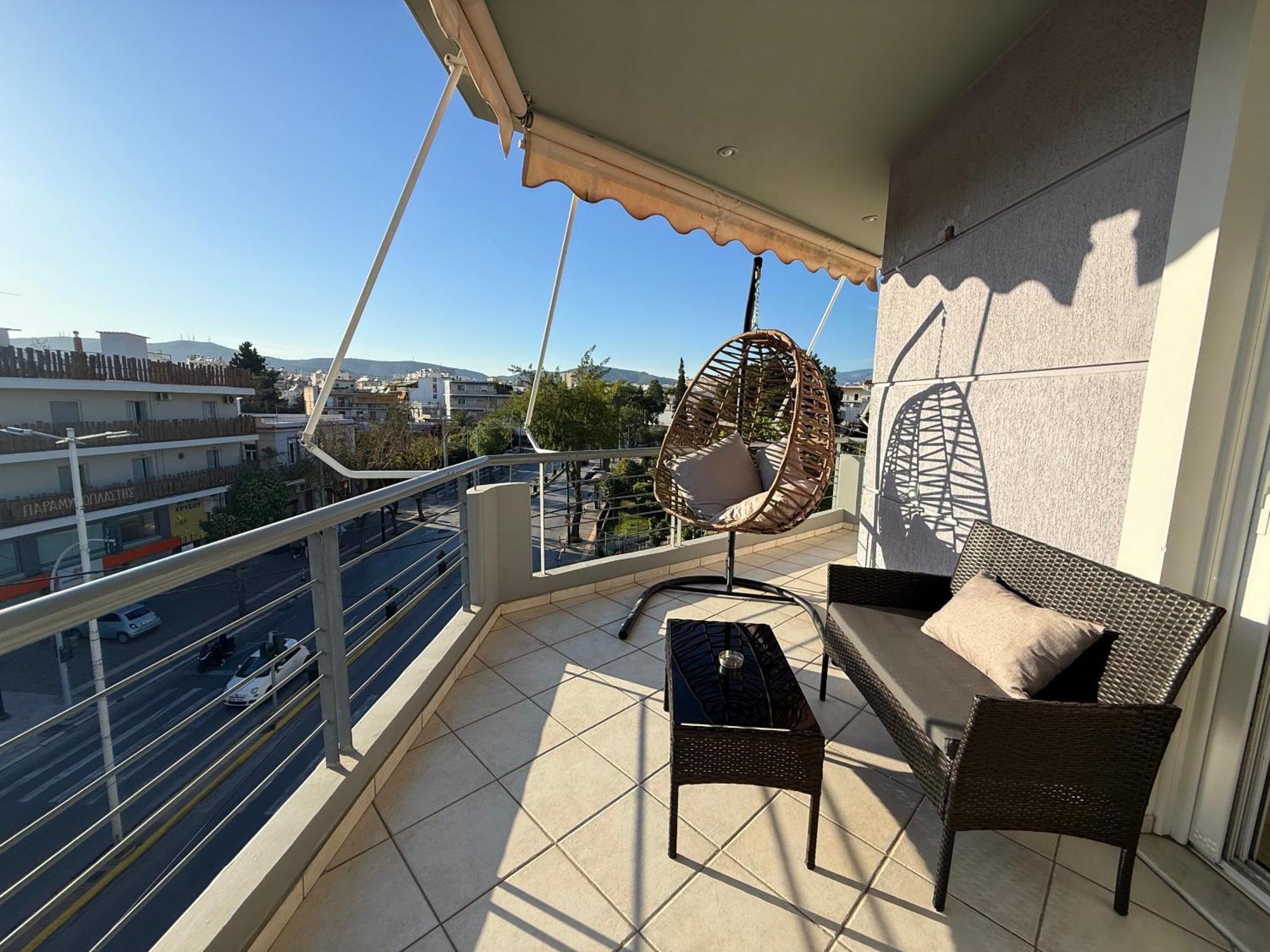 Sunny Home Private Jacuzzi Hydromassage Acropolis & Lycabettus Far View Parking 300M Metro Peristeri 아테네 외부 사진